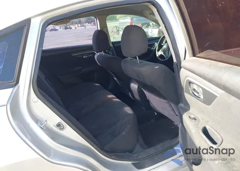 2014 Nissan Altima 2.5 S z USA, uszkodzony, nr VIN 1N4AL3AP0EC115492